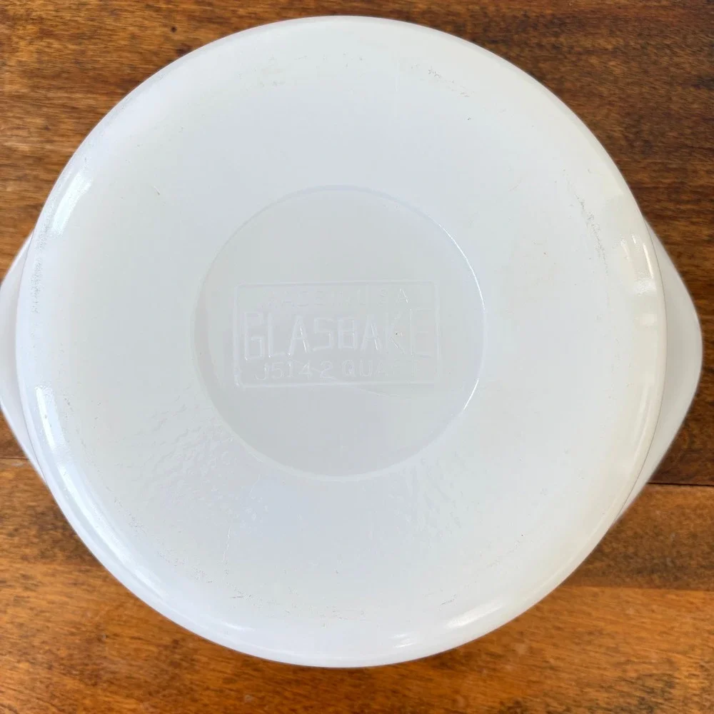 Glasbake vintage milk